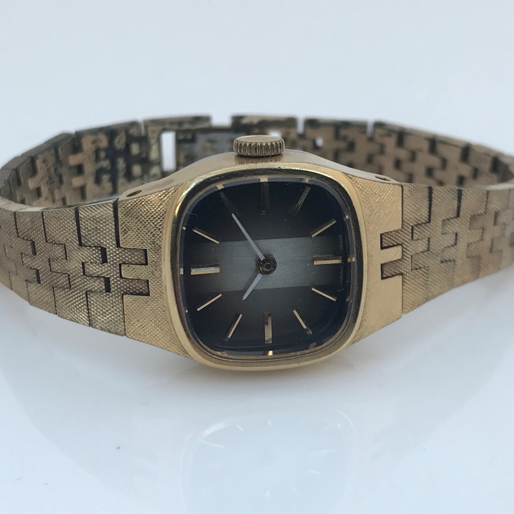 Vintage Seiko Women Watch Gold Tone Hand Winding